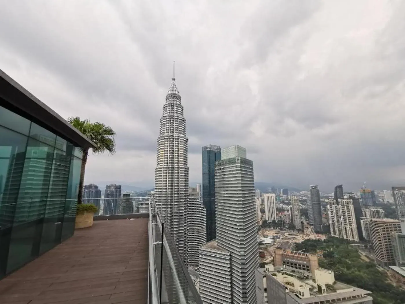 Sky Suites Klcc By Sky Homestay 0*, Kuala Lumpur Malezja